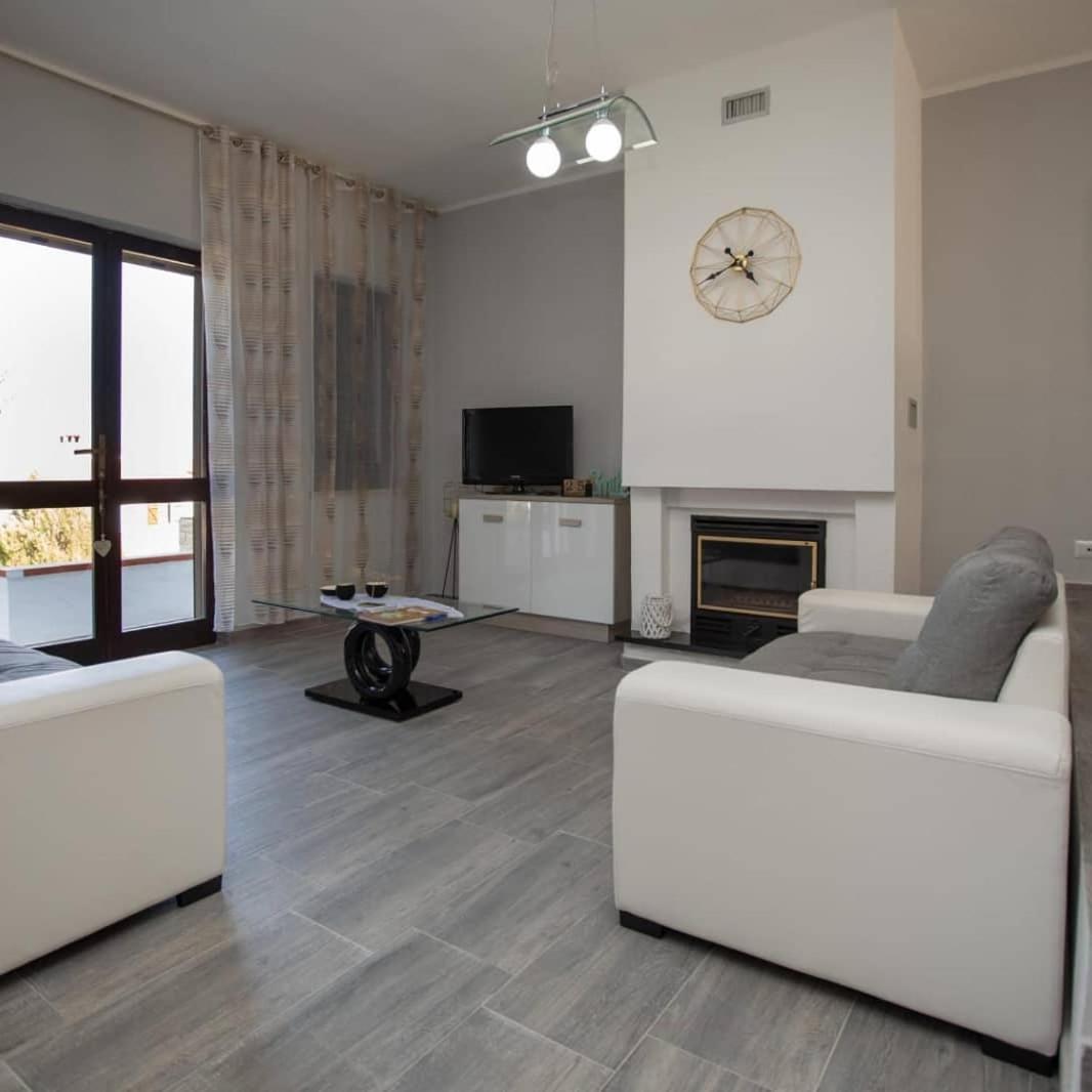 Sweethouse Pula Villa Porto Columbu - Perd'E Sali Eksteriør bilde